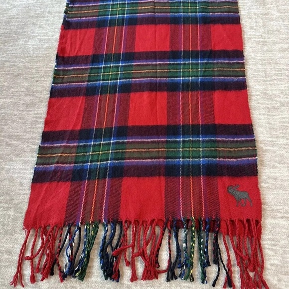 Abercrombie Fitch oversized moose logo Plaid Scarf Red Blue Fringe Neck Wrap EUC - Picture 2 of 5